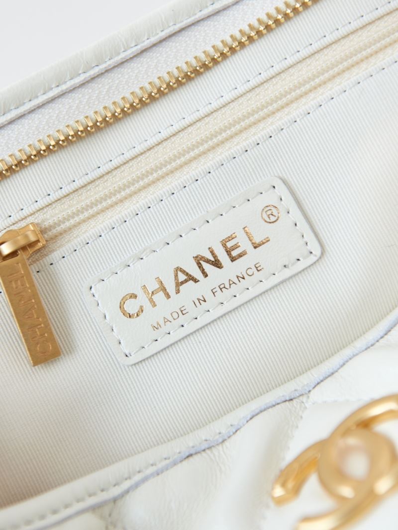 Ch**el hobo bags